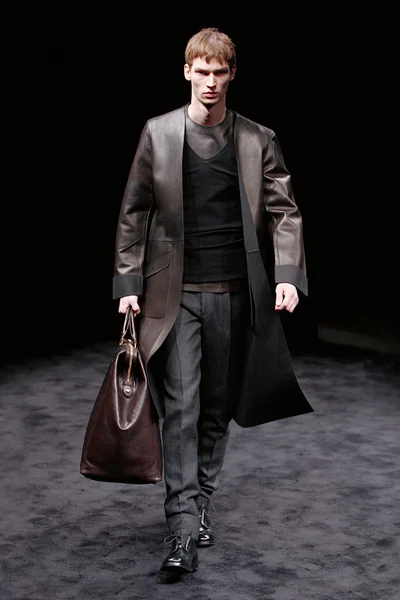 Look 9
